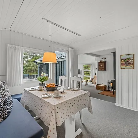 Glady - 500m From The Sea By Interhome Vejers Strand
