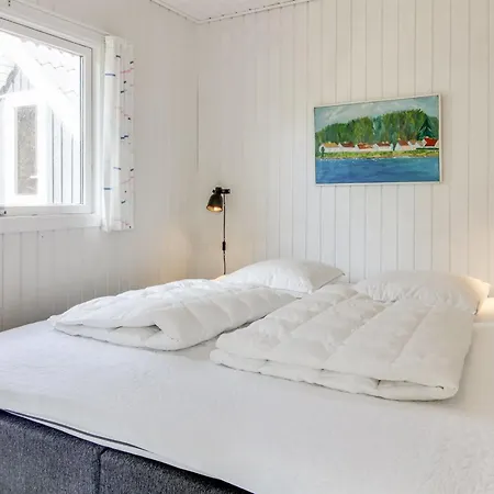 Glady - 500m From The Sea By Interhome Feriehus